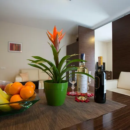 Port 310 * أوسترودا